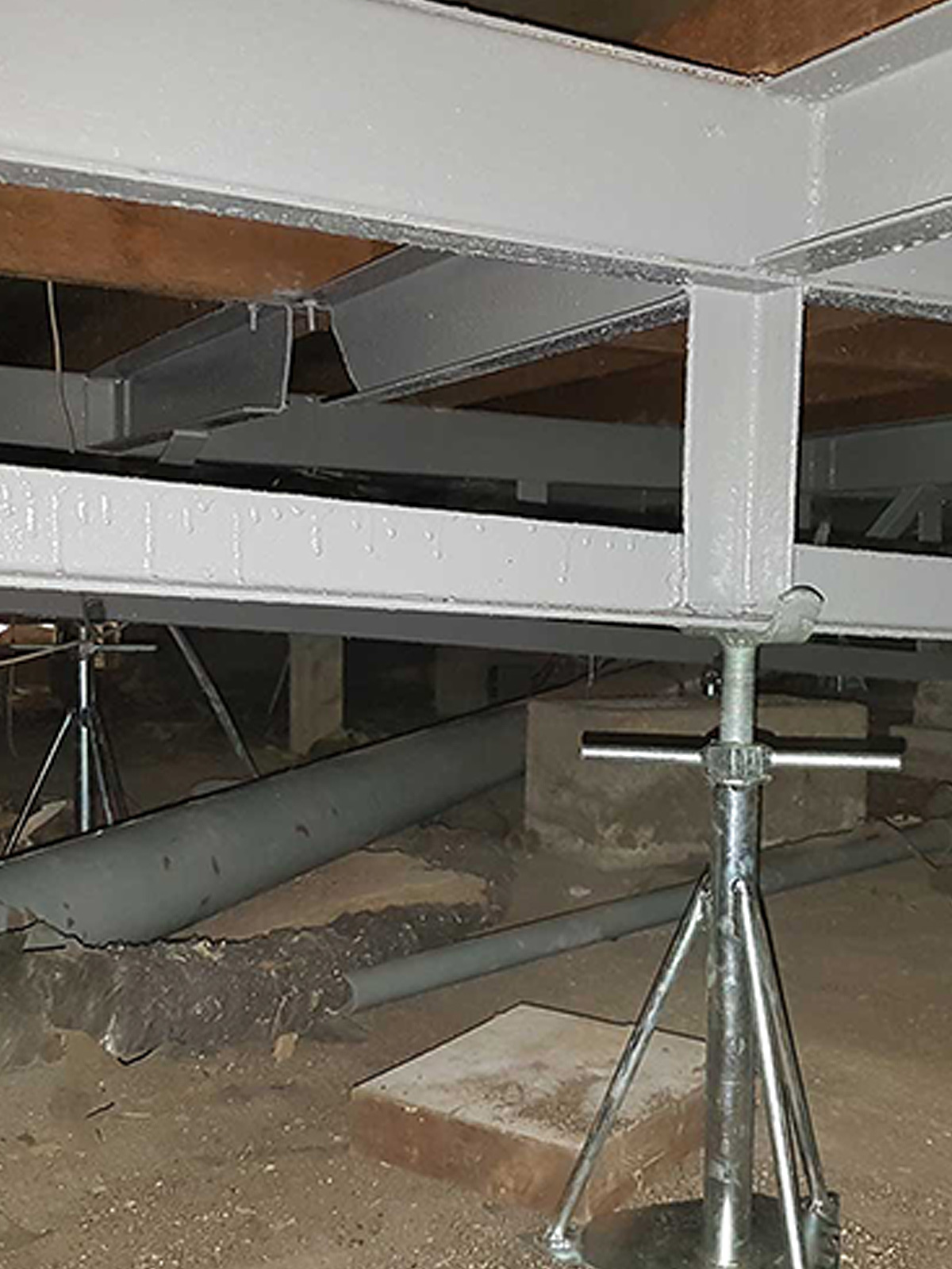 TWe offer a wide range of Chassis and Jack work for Park Homes. - Telephone: 07707 487 071 | Email:theparkhomecompany@gmail.com